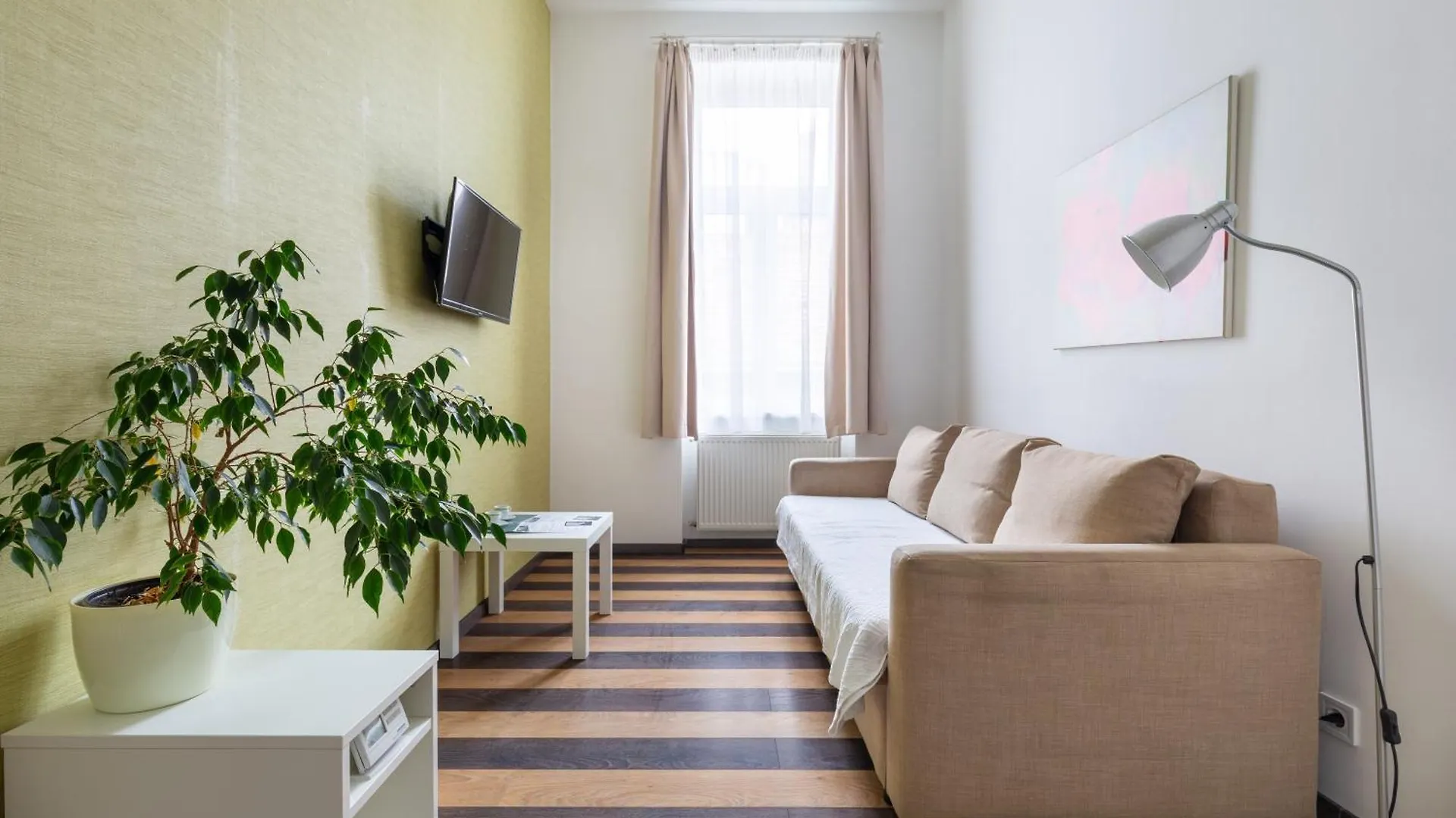Gde Wesselenyi Triple Apartment Budapest Hungary